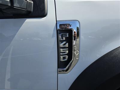 2019 Ford F450 XLT STAKE BED 6.8L V10,16FT BED  WITH 2K LBS PWR LIFT GATE! - Photo 14 - Santa Ana, CA 92703