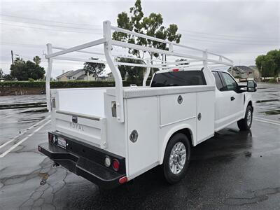 2017 Ford Commercial F-250 Super Duty XL UTILITY 6.2L GAS,LADDER RACK. - Photo 5 - Santa Ana, CA 92703