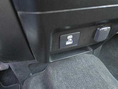 2021 FORD F550 XLT UTILITY SERVICE, 4-WHEEL DRIVE, ONLY 39K MILES! - Photo 24 - Santa Ana, CA 92703
