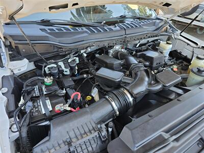 2020 Ford F-250 Super Duty XLT Utility,6.2L Flex fuel, ladder rack. - Photo 12 - Santa Ana, CA 92703