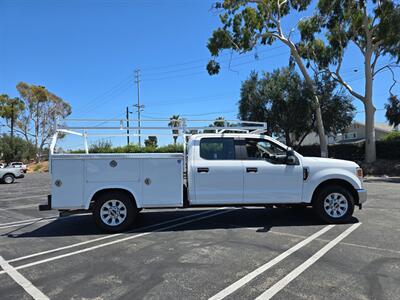 2020 Ford F-250 Super Duty XLT Utility,6.2L Flex fuel, ladder rack. - Photo 4 - Santa Ana, CA 92703
