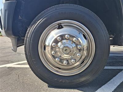 2016 Ford F550 XL  2200LB PWR LIFT GATE! - Photo 18 - Santa Ana, CA 92703