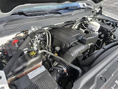 2019 Chevrolet Comm 2500 UTILITY 6.0L gas,4x4,4 new tires,only 73k MIles! - Photo 12 - Santa Ana, CA 92703