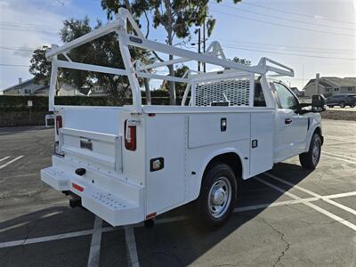 2019 Ford Commercial F-350 Super Duty XL Utility 6.2L Flex ,Knapheide bed,newer tires, Ladder rack! - Photo 2 - Santa Ana, CA 92703