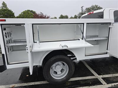 2019 RAM Ram 3500 Tradesman Utility Service 6.7L Cummins,  4-wheel drive! - Photo 2 - Santa Ana, CA 92703