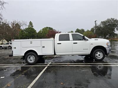 2019 RAM Ram 3500 Tradesman Utility Service 6.7L Cummins,  4-wheel drive! - Photo 4 - Santa Ana, CA 92703