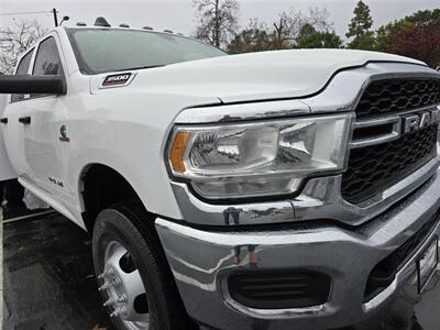 2019 RAM Ram 3500 Tradesman Utility Service 6.7L Cummins,  4-wheel drive! - Photo 30 - Santa Ana, CA 92703