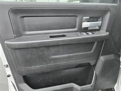 2019 RAM Ram 3500 Tradesman Utility Service 6.7L Cummins,  4-wheel drive! - Photo 16 - Santa Ana, CA 92703