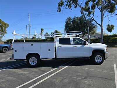 2019 Chevrolet Silverado 3500 HD UTILITY 6.6L DURAMAX DIESEL,  4-WHEEL DRIVE! - Photo 4 - Santa Ana, CA 92703
