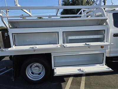 2021 Ford Commercial F-550 Super Duty XL CREW CAB  12FT ROYAL BED,LADDER RACK! - Photo 4 - Santa Ana, CA 92703