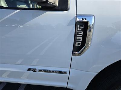2022 Ford Commercial F-350 Super Duty XL  Utility 6.7L Diesel,9ft Knapheide bed. - Photo 26 - Santa Ana, CA 92703