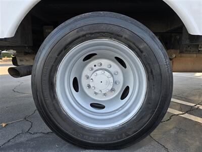 2012 FORD F450 XL BUCKET 6.8L V10 GAS,30.6ft FROM PLATFORM,  ELECTRICT GEN,AIR COMPRESSOR! - Photo 20 - Santa Ana, CA 92703