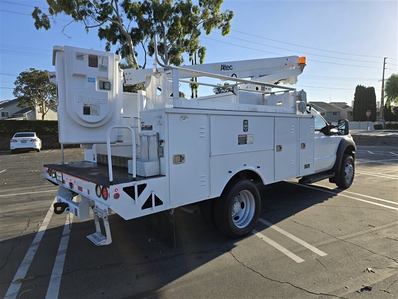 2012 FORD F450 XL BUCKET 6.8L V10 GAS,30.6ft FROM PLATFORM, ELECTRICT GEN,AIR COMPRESSOR! - Photo 1 - Santa Ana, CA 92703