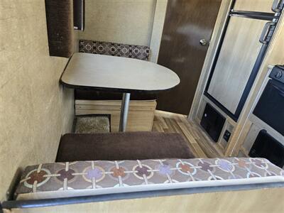 2017 ECON CCH 16RB,STOVE,SHOWER,FRIDGE,BED,  & MORE! - Photo 19 - Santa Ana, CA 92703
