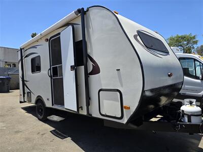 2017 ECON CCH 16RB,STOVE,SHOWER,FRIDGE,BED,  & MORE! - Photo 1 - Santa Ana, CA 92703