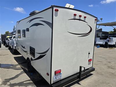 2017 ECON CCH 16RB,STOVE,SHOWER,FRIDGE,BED,  & MORE! - Photo 7 - Santa Ana, CA 92703