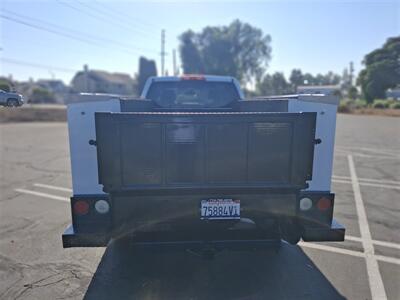 2017 Chevrolet 3500 Work truck  power lift gate! - Photo 25 - Santa Ana, CA 92703