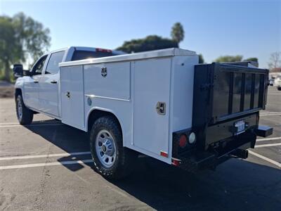 2017 Chevrolet 3500 Work truck  power lift gate! - Photo 1 - Santa Ana, CA 92703