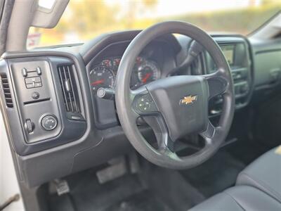 2017 Chevrolet 3500 Work truck  power lift gate! - Photo 14 - Santa Ana, CA 92703