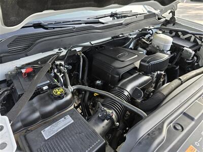 2019 Chevrolet 3500 SERVICE UTILITY,6.0L GAS,12FT HARBOR BED,  LADDER RACK! - Photo 22 - Santa Ana, CA 92703