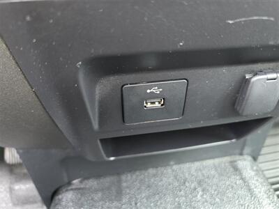 2019 Ford Commercial F350 Super Duty XL Utility 6.2L Gas,9ft Harbor bed,  1600lb power lift gate! - Photo 22 - Santa Ana, CA 92703