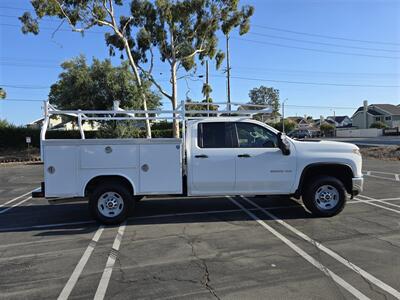 2023 Chevrolet 2500 LS  Utility 6.6L gas,8ft Royal bed,4 new tires! - Photo 4 - Santa Ana, CA 92703