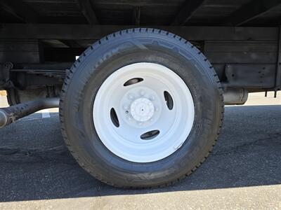 2022 Ford Commercial E-450 CUTAWAY   - Photo 10 - Santa Ana, CA 92703