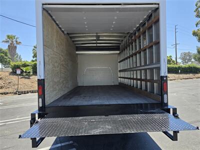 2022 Ford Commercial E-450 CUTAWAY   - Photo 3 - Santa Ana, CA 92703