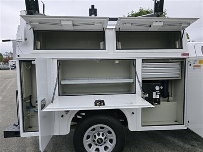 2015 Chevrolet 3500 Work Utility service,6.0L Gas,ONLY 55K MILES. Air comp/Electric Gen. - Photo 2 - Santa Ana, CA 92703