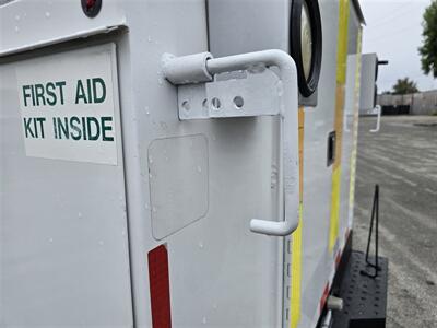 2015 Chevrolet 3500 Work Utility service,6.0L Gas,ONLY 55K MILES. Air comp/Electric Gen. - Photo 19 - Santa Ana, CA 92703