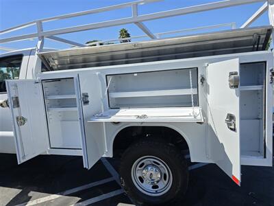 2015 Ford F250 XL Utility 6.2L gas,4x4 with only 99K miles!   - Photo 2 - Santa Ana, CA 92703