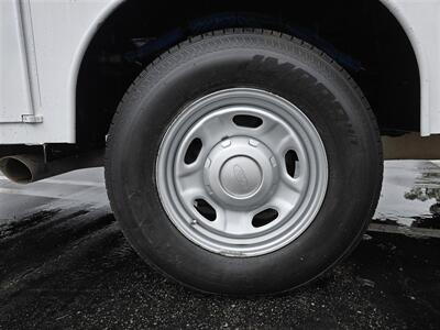 2012 Ford F350 XL UTILITY 6.2L GAS,74K MILES, CRANE!   - Photo 13 - Santa Ana, CA 92703