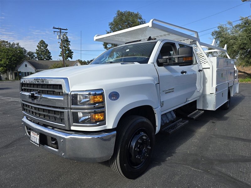 2021 Chevrolet Comm Silverado 5500  HD  Utility SVC 6.6L Duramax,12ft Scelzi Bed! - Photo 1 - Santa Ana, CA 92703