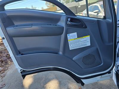 2019 Isuzu NRR DUMP 5.2L DIESEL,SERVICED AND READY! - Photo 24 - Santa Ana, CA 92703