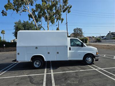 2018 Chevrolet Express 3500 Plumbing van,6.0L gas, 10ft Royal bed,6 new tires! - Photo 4 - Santa Ana, CA 92703