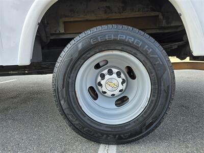 2018 Chevrolet Express 3500 Plumbing van,6.0L gas, 10ft Royal bed,6 new tires! - Photo 17 - Santa Ana, CA 92703