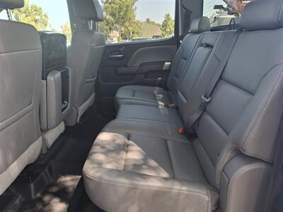 2017 Chevrolet Comm 3500 UTILITY  DIESEL TANK/PUMP! - Photo 31 - Santa Ana, CA 92703