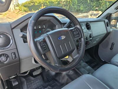 2015 Ford F250 XL UTILITY 6.2L GAS,ONLY 4 NEW TIRES! - Photo 13 - Santa Ana, CA 92703