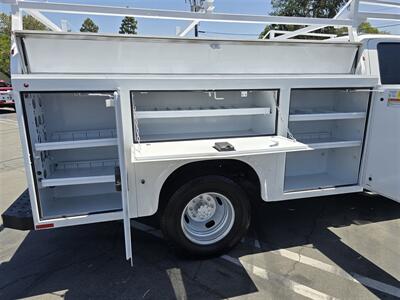 2022 Ford F-350 Super Duty XL  UTILITY,6.7L DIESEL! - Photo 2 - Santa Ana, CA 92703