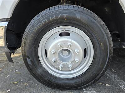 2022 Ford F-350 Super Duty XL  UTILITY,6.7L DIESEL! - Photo 16 - Santa Ana, CA 92703