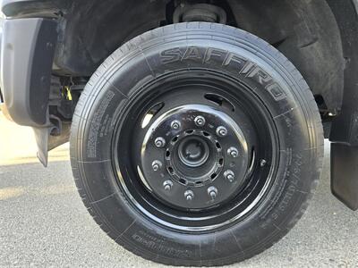 2012 Ford F550 Super Duty XL 6.8L gas,35ft bucket reach,  newer tires,(Ready),. - Photo 26 - Santa Ana, CA 92703