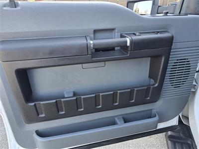 2012 Ford F550 Super Duty XL 6.8L gas,35ft bucket reach,  newer tires,(Ready),. - Photo 29 - Santa Ana, CA 92703