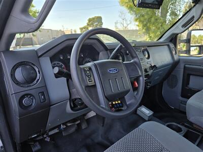 2012 Ford F550 Super Duty XL 6.8L gas,35ft bucket reach,  newer tires,(Ready),. - Photo 28 - Santa Ana, CA 92703