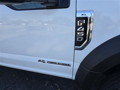 2019 Ford F450 Super duty XL Utility 6.7L Diesel,11ft Scelzi bed,  ONLY 58K MILES! - Photo 22 - Santa Ana, CA 92703