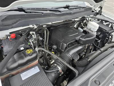 2019 Chevrolet 2500 Work Service Utility,6.0L Gas, 4 new tires,  One owner,ladder rack! - Photo 12 - Santa Ana, CA 92703