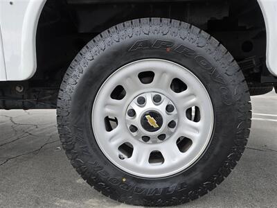 2019 Chevrolet 2500 Work Service Utility,6.0L Gas, 4 new tires,  One owner,ladder rack! - Photo 14 - Santa Ana, CA 92703