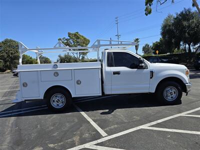 2020 Ford F250 XL UTILITY 6.2L, 4 NEW TIRES,LADDER RACK!   - Photo 4 - Santa Ana, CA 92703