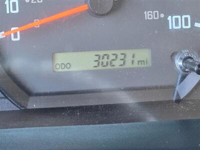 2024 Isuzu NPR HD 11FT BOX 6.6L GAS,PWR LFT GATE, 30K MILES. - Photo 11 - Santa Ana, CA 92703