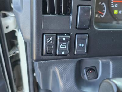 2024 Isuzu NPR HD 11FT BOX 6.6L GAS,PWR LFT GATE, 30K MILES. - Photo 26 - Santa Ana, CA 92703