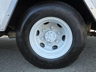 2024 Isuzu NPR HD 11FT BOX 6.6L GAS,PWR LFT GATE, 30K MILES. - Photo 19 - Santa Ana, CA 92703